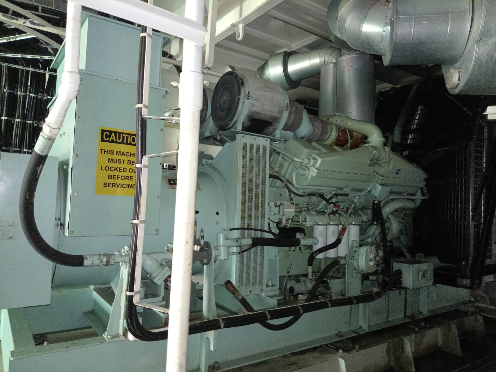 Cummins KTA 38 Engine Generator